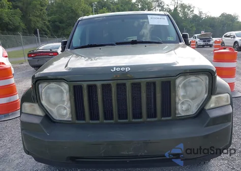 2008 Jeep Liberty Sport from USA, damaged, VIN 1J8GN28K48W266592